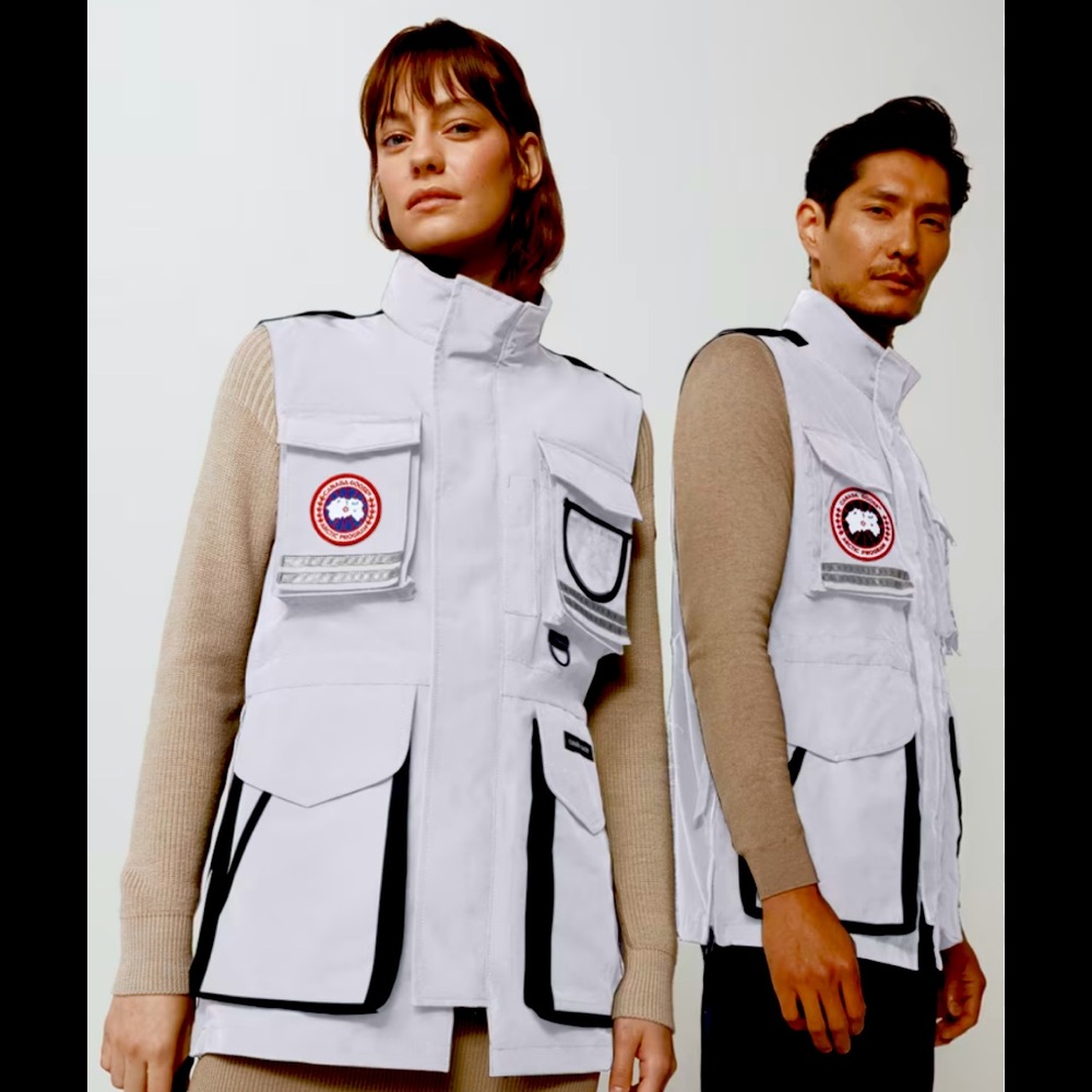 Candian Goose Vest white Size M Brand New ! Never worn!